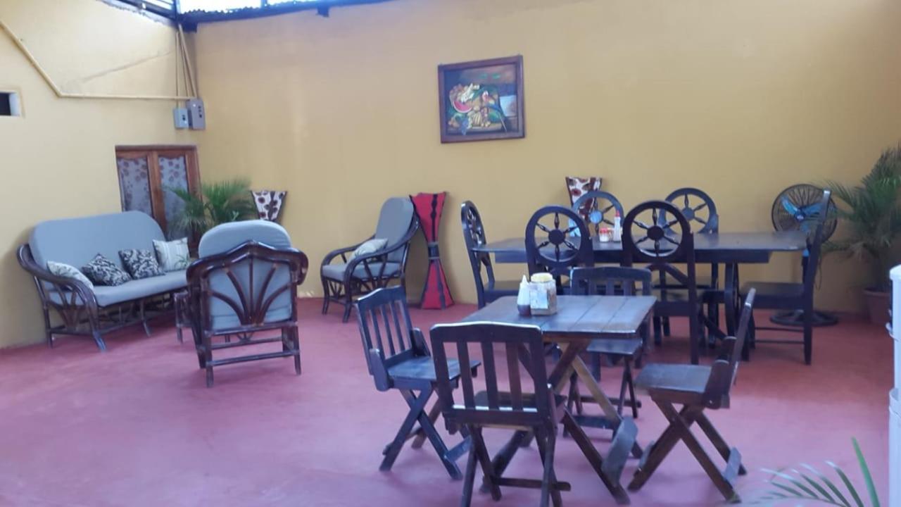 Hostal Nathaly Moyogalpa Exterior foto